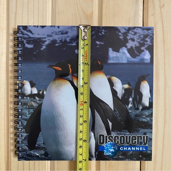 🟢 {3/$15} 🐧 Discovery Channel Square Notebook with Penguin Images - Picture 8 of 10